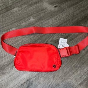 Lululemon everywhere belt bag- carnation red